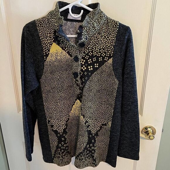 Terra by SJ Apparel‎ Sweater-Size Medium - Picture 1 of 7